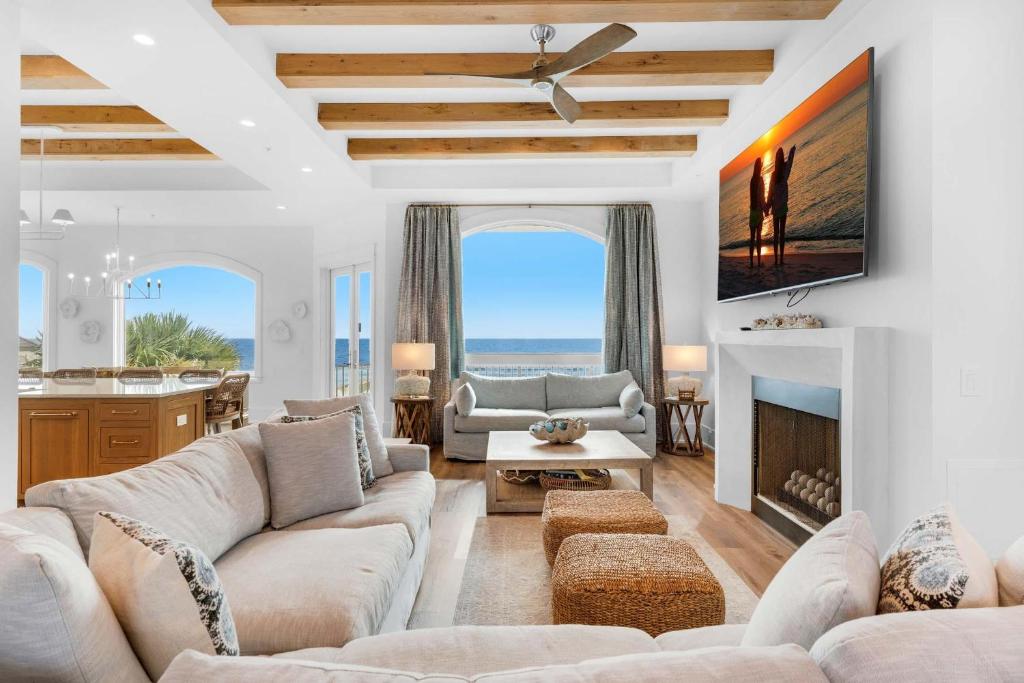 Emerald Dawn, Destin