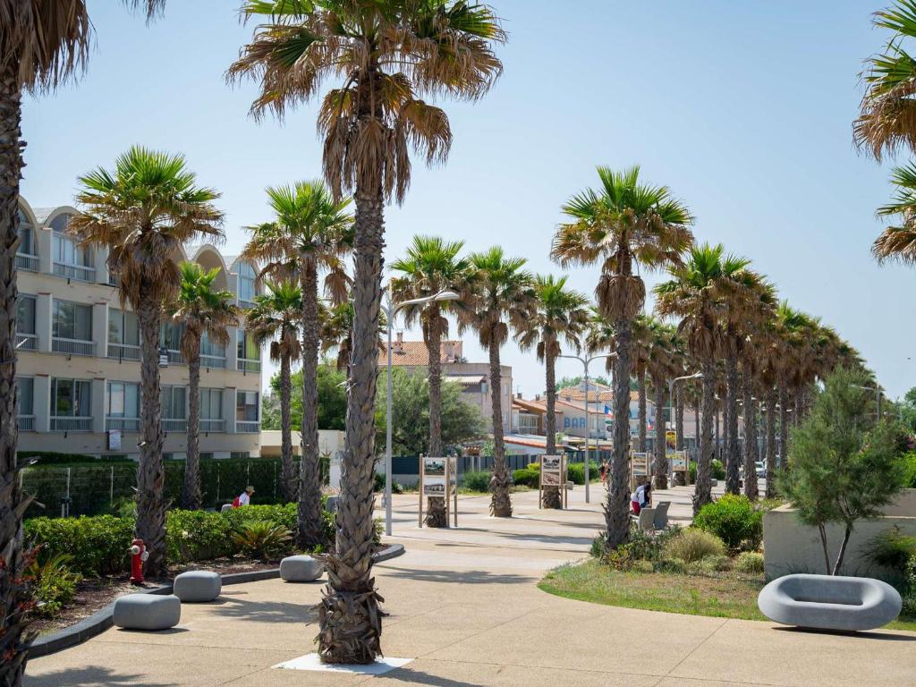 Appartement en Rez-de-Jardin Proche Plage avec Terrasse et Confort Moderne - FR-1-387-54 - 5