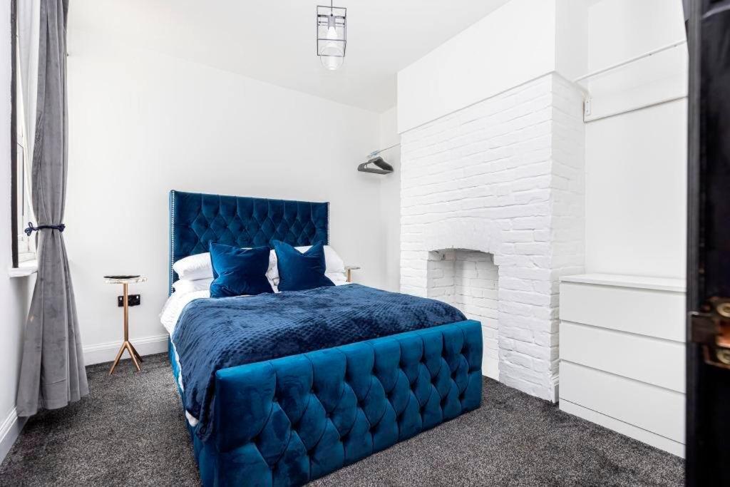 Bournecoast: Luxurious flat close to beach -FM8513, Bournemouth