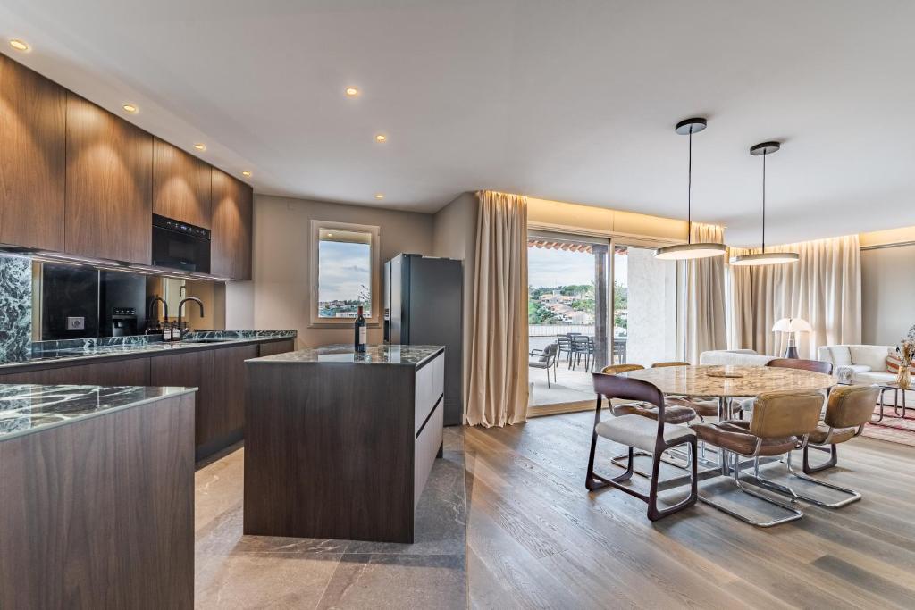 Villa sur le toit, duplex, 5 pièces 160m2, piscine - 1