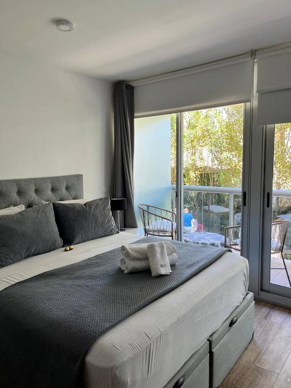 Puerto, Peninsula - 2