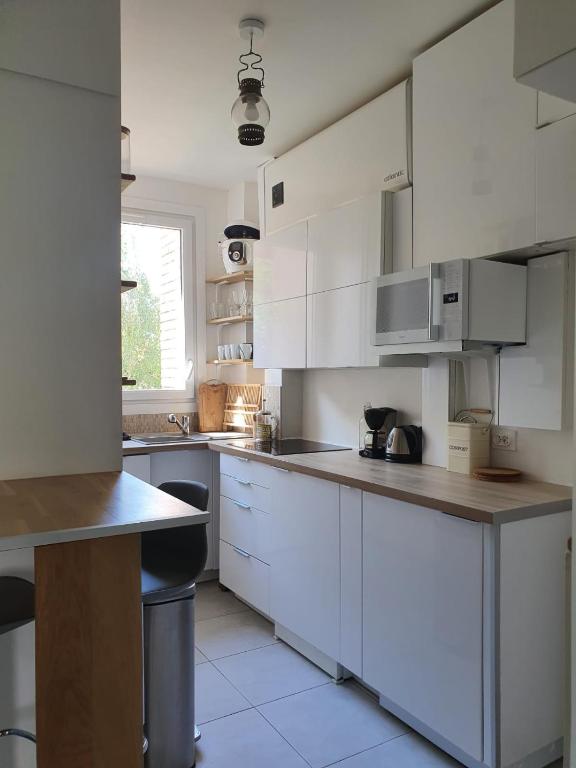 Chambre privée dans magnifique appartement calme - 2
