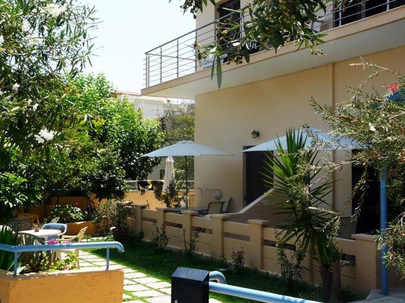 Alexandros Studios &amp; Apartments — Hotel in Crete Island