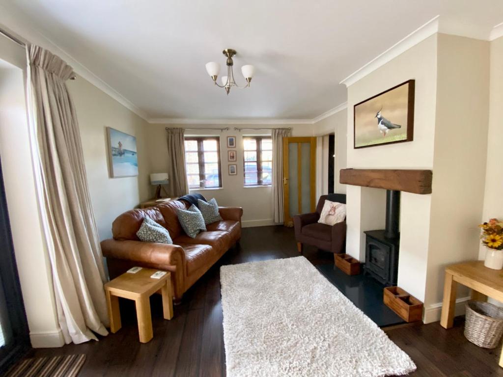 Lapwing Cottage, Docking photo 2