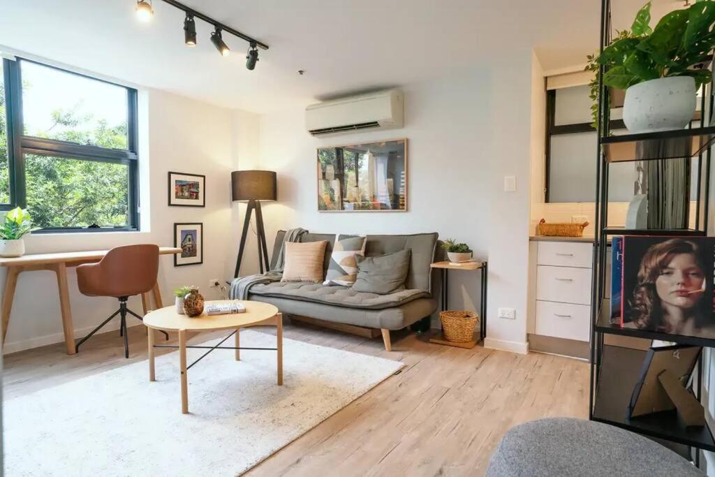 Groovy! ~ Central New Farm ~ Walk to CBD, Brisbane