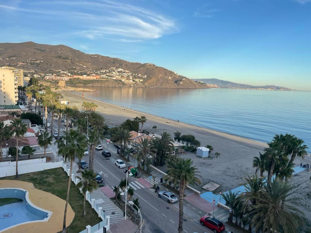 Playa de Velilla - Apartamento en primera línea - 2