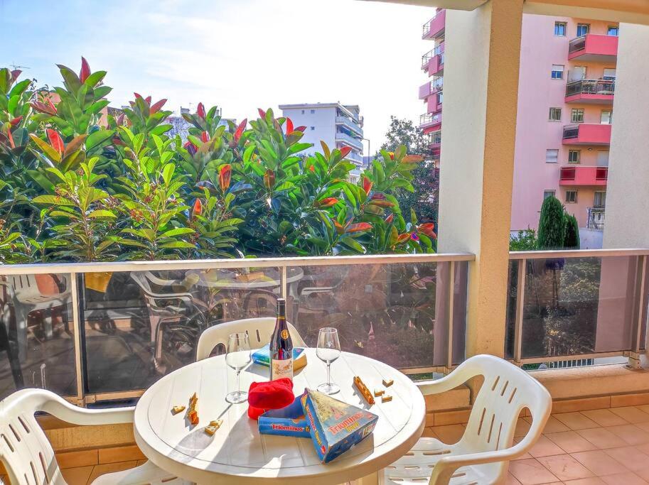 Le Bradford YourHostHelper, Cannes