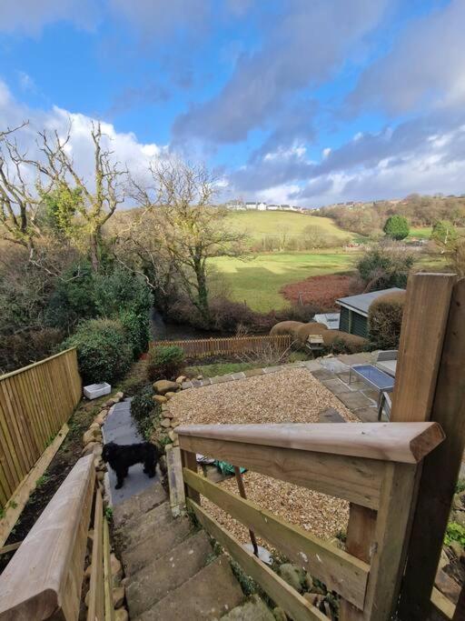 Riverbank Cottage, Hendy photo 5