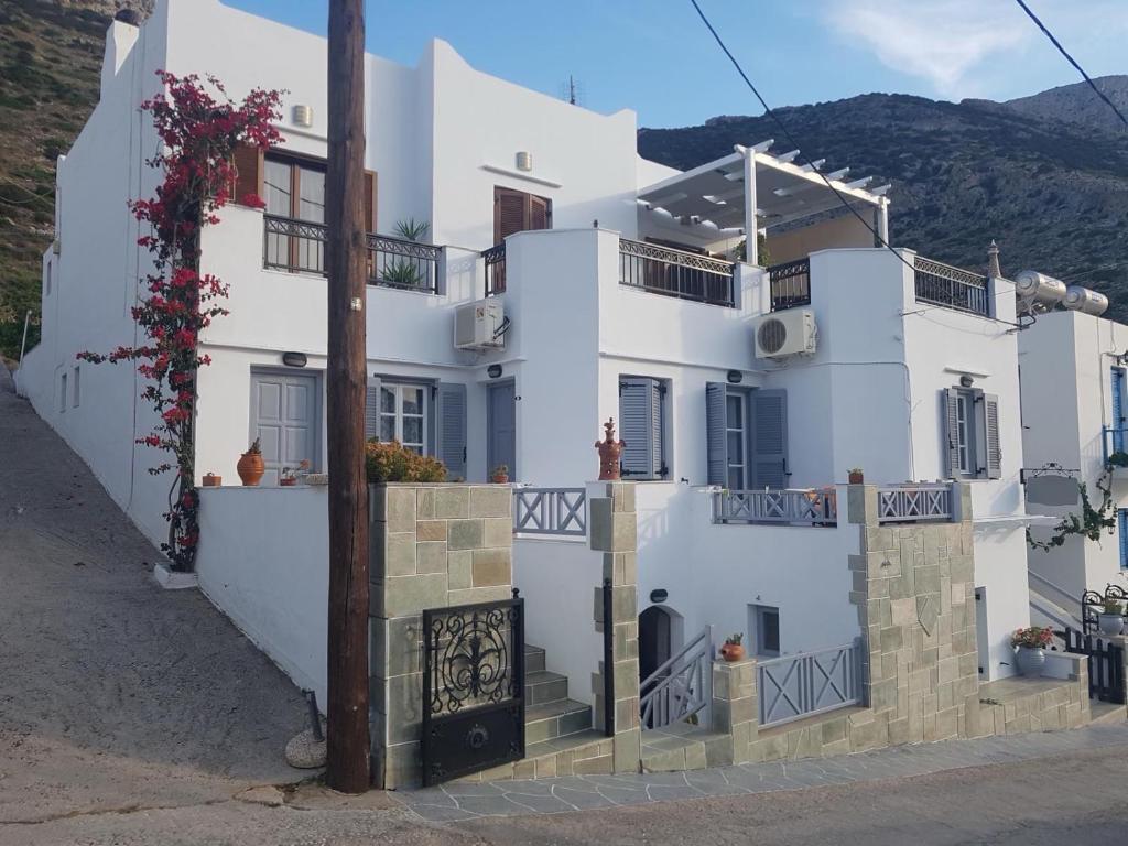 Chrysa House 전경