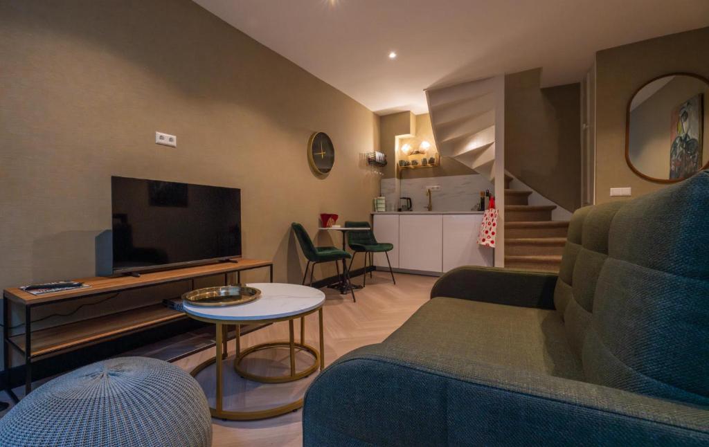 Downtown Suite, Haag