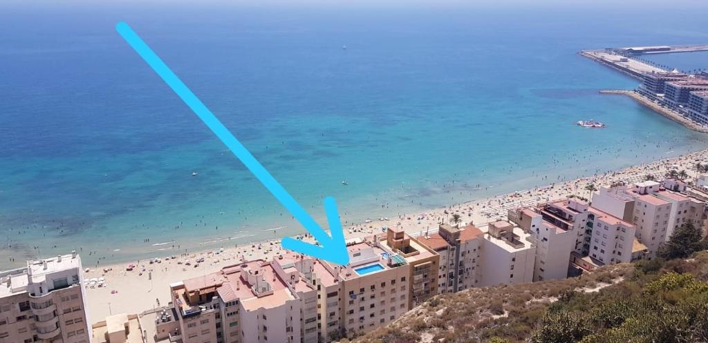 UNIQUE APT. W/POOL- ACROSS THE BEACH-WIFI-A/C, Alicante