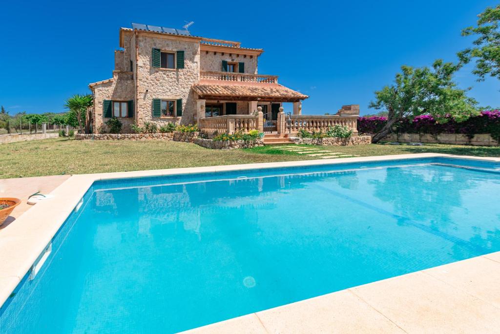 Villa Els Amatllers by Sealand Villas - 1