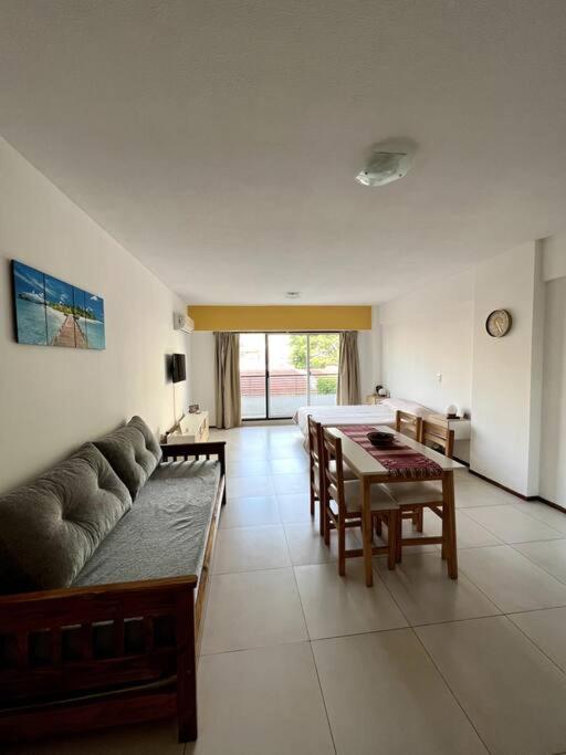 Moderno y Luminoso Departamento - 1