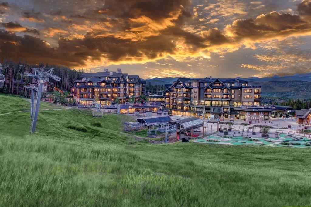 Grand Colorado on Peak 8 - 1 bedroom ski-in/ski-ou, Breckenridge