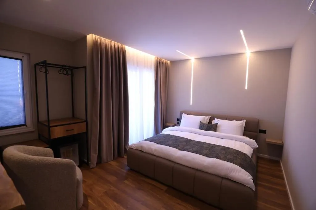 Dallga Suites, hotel in Tushemisht