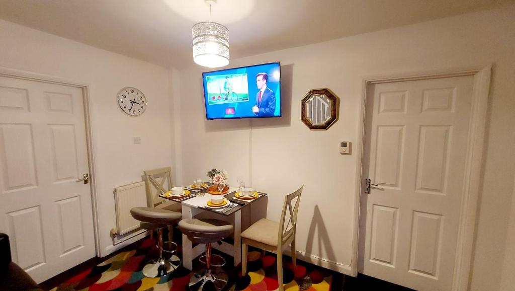 Central Haven-5bedroom Great For Longer Stays In Canterbury kent!!!, Canterbury