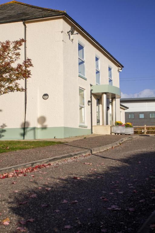 Fair Oak House Exeter Airport photo