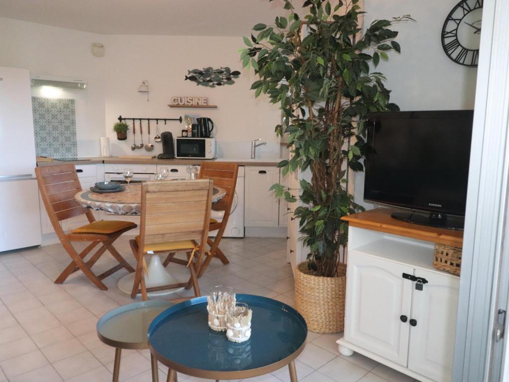 Joli T2 climatisé avec terrasse et parking à Sète - FR-1-472A-292 - 5