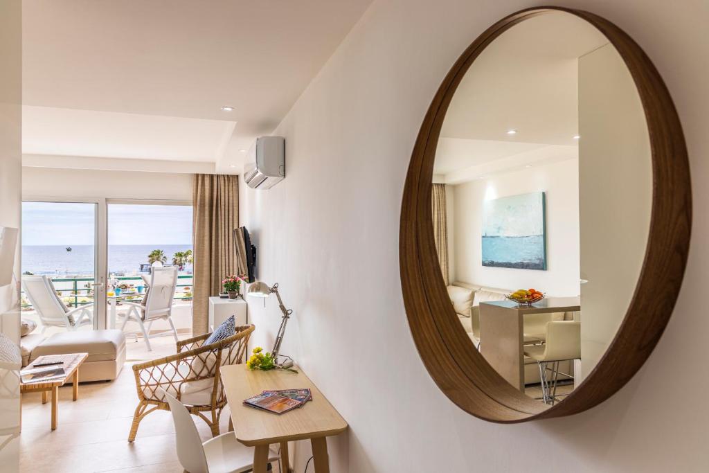 Amazing Sea View apartment - 4