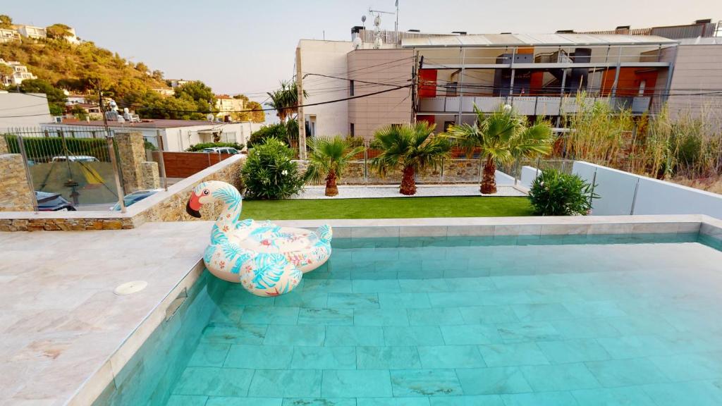 Maison, piscine, plage, commerce restaurant, Roses