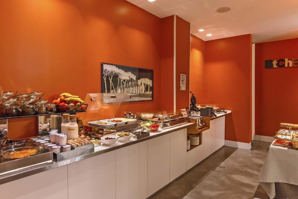 Hotel White — Restauracje i bary in Rzym, Lacjum