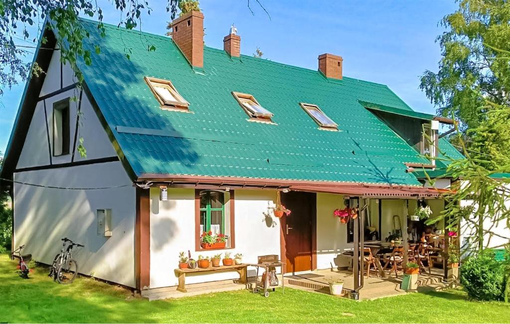 Amazing Apartment In Chwarzenko, Chwarzenko