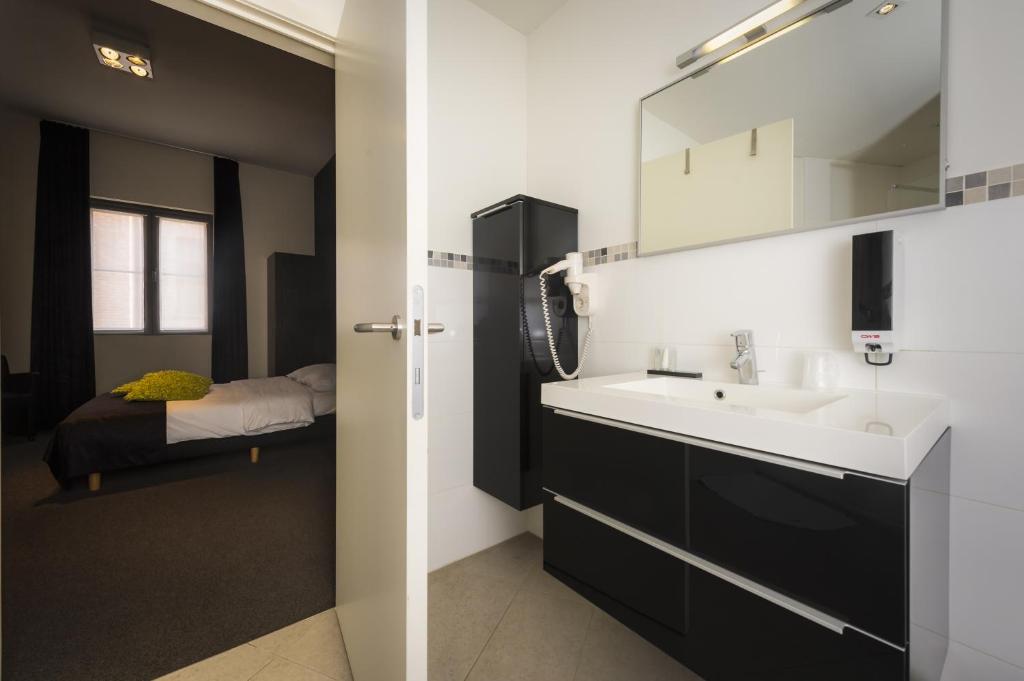 Hotel Florent photo