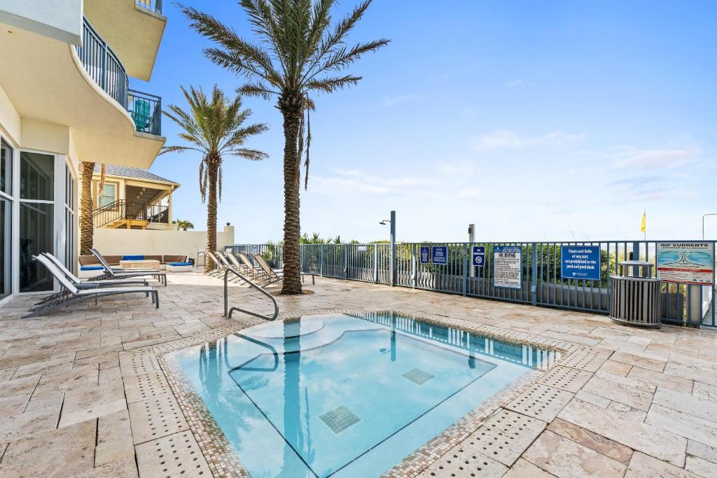 Exterior view, Sterling Breeze by Panhandle Getaways in Panama City (FL)