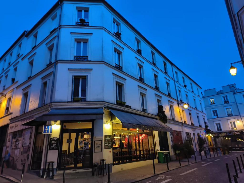 30m2 in the heart of Paris - 4
