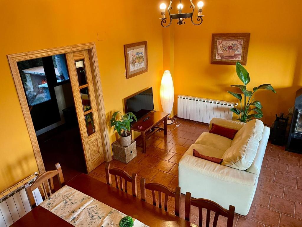 Luna de Gredos, Pedro Bernardo