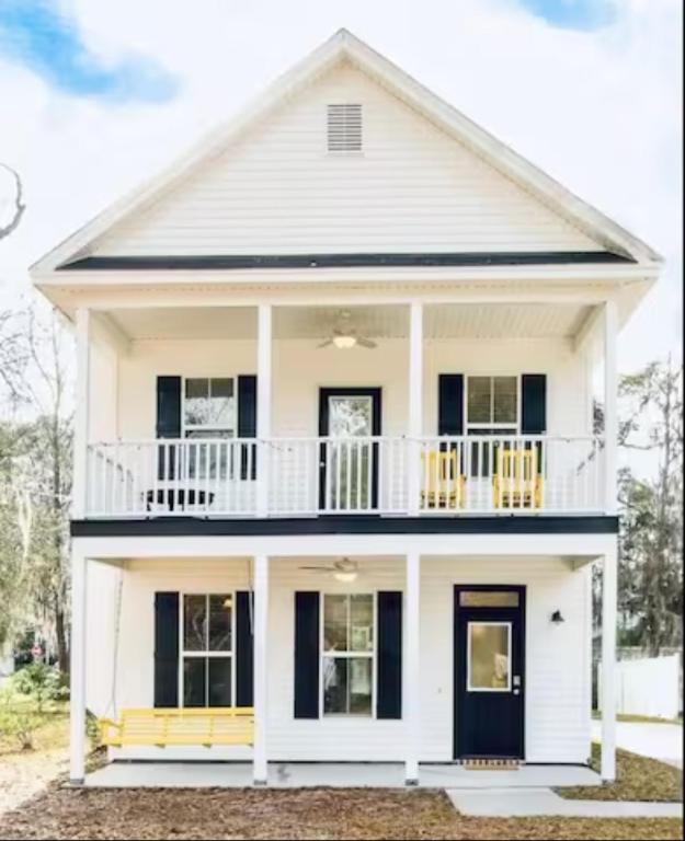 Honey, I’m Home near Savannah - Seen on HGTV