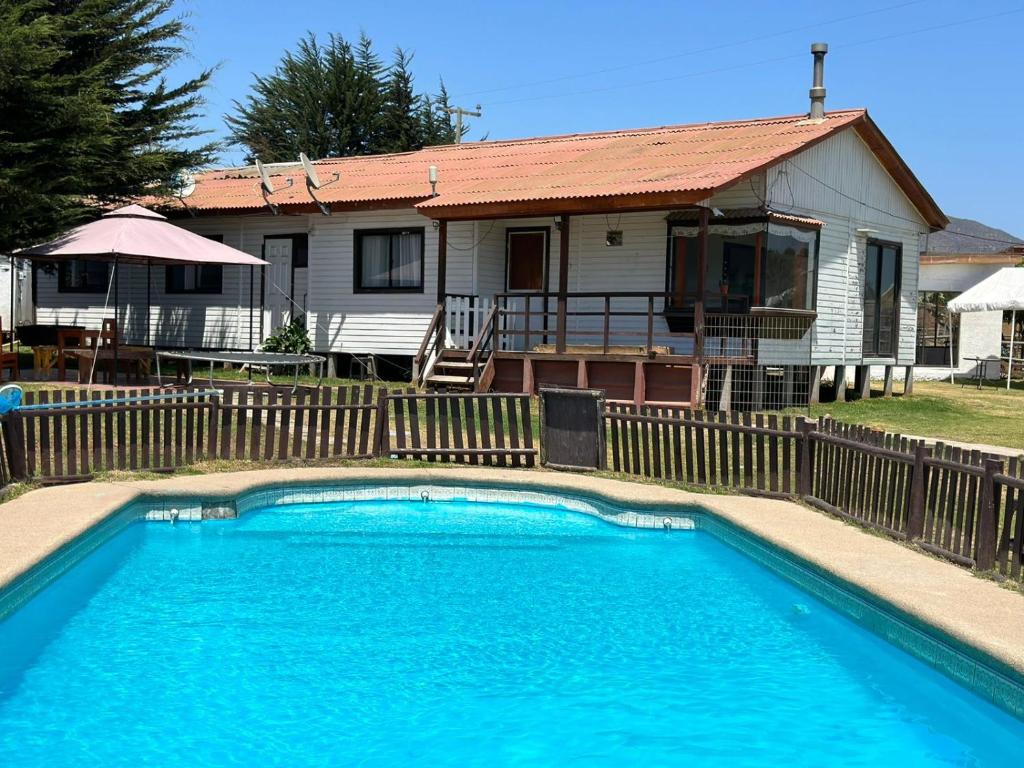 Arriendo de casa 9 personas con piscina - 1