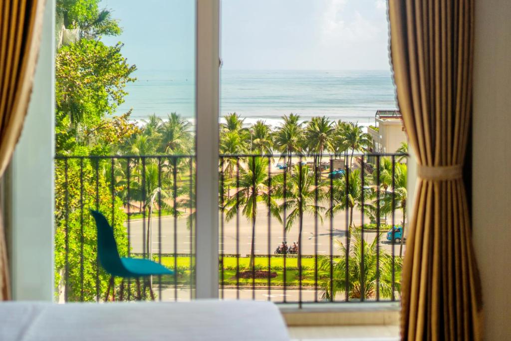 リッチ ホテル ダナン (Rich Hotel Da Nang) バルコニー/テラス