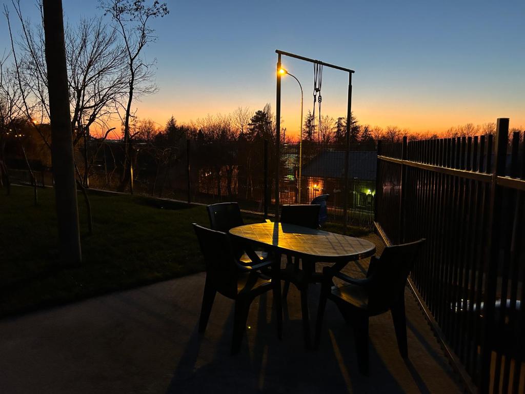 Manja Modern Retreat - 1