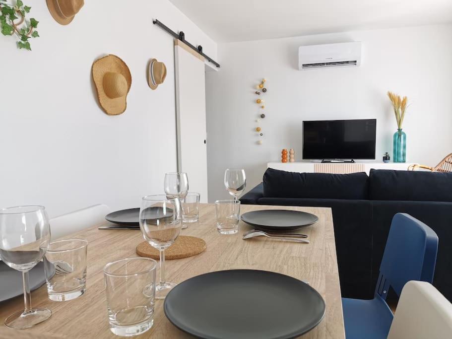 Dark blue Appartement 2 chambres climatisation parking 900m des remparts - 3