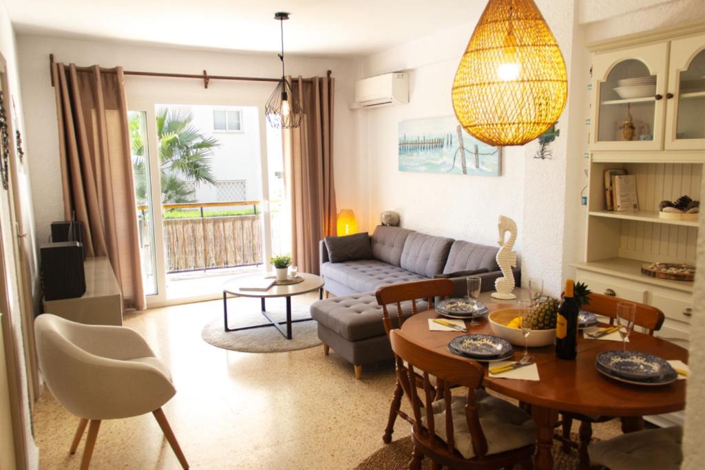 Cozy apartment walking distance to the Arenal beach - 1