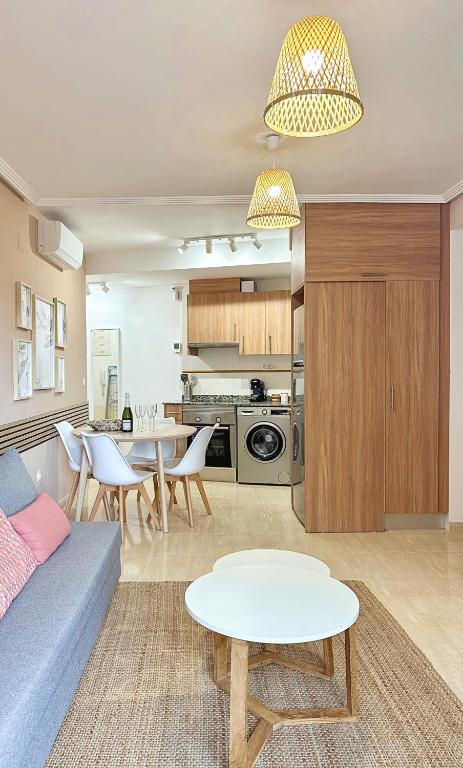 Moderne, lumineux, balcon, piscine, parking - 3
