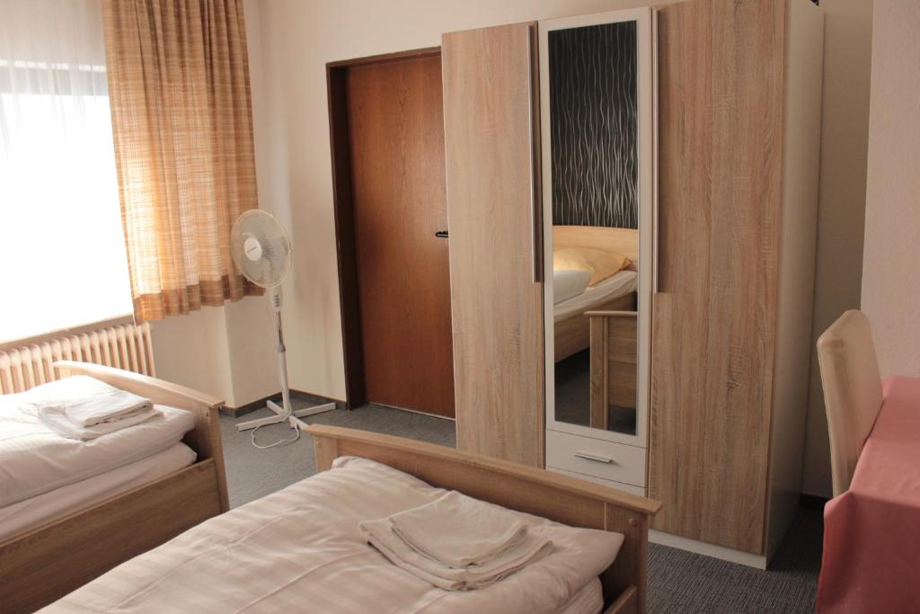 Airport-Hotel zum Taubengrund photo