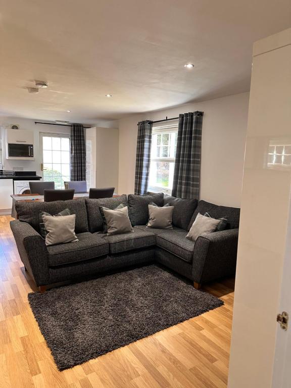 Apartment in Queens Court, Banchory, Inchmarlo