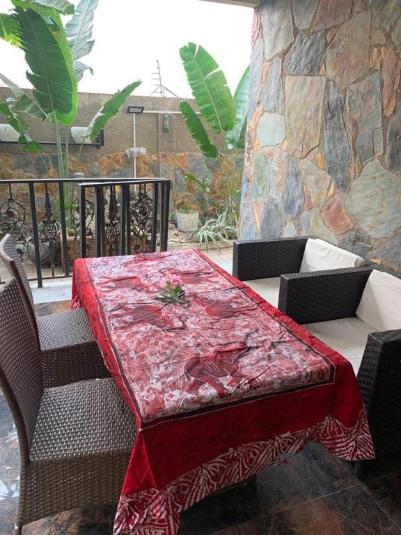 1Bed Apartment - Parking Wifi Balcony Bbq, Tema