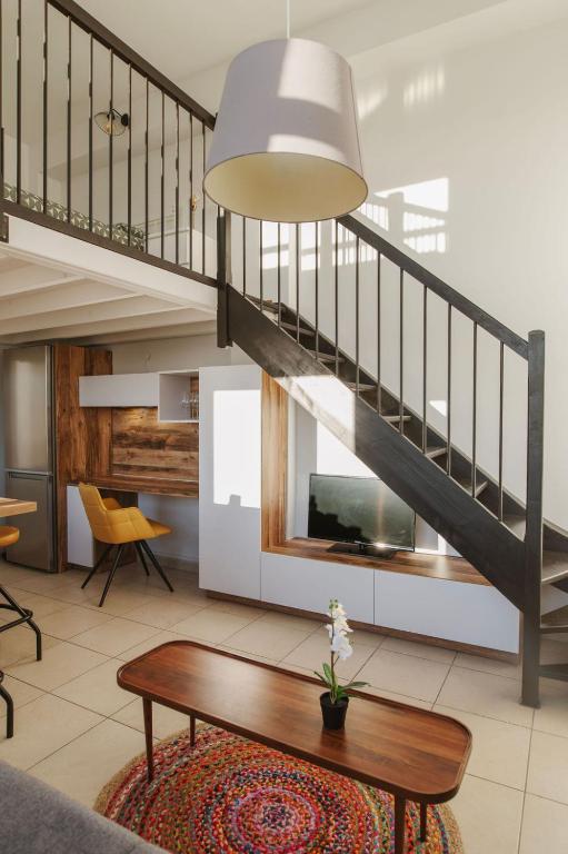 Le JOYAU loft historique et arboré avec garage - 4