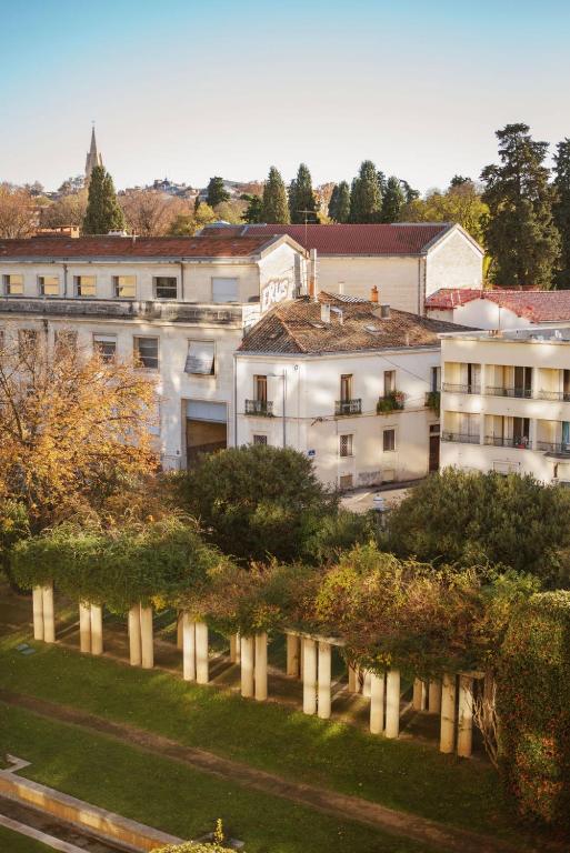 Le JOYAU loft historique et arboré avec garage - 2