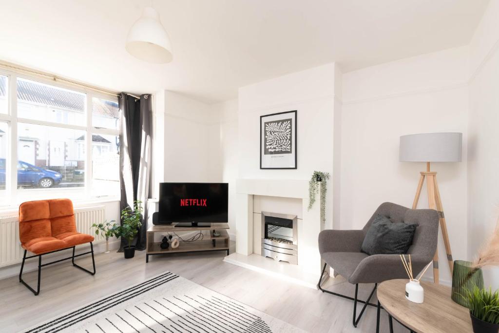 Ivy House - 3 Bedroom House - Contractor Stay, Bristol