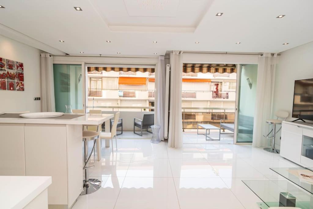 Croisette 1 mn 2 BR w/ terrace Olam Properties, Cannes