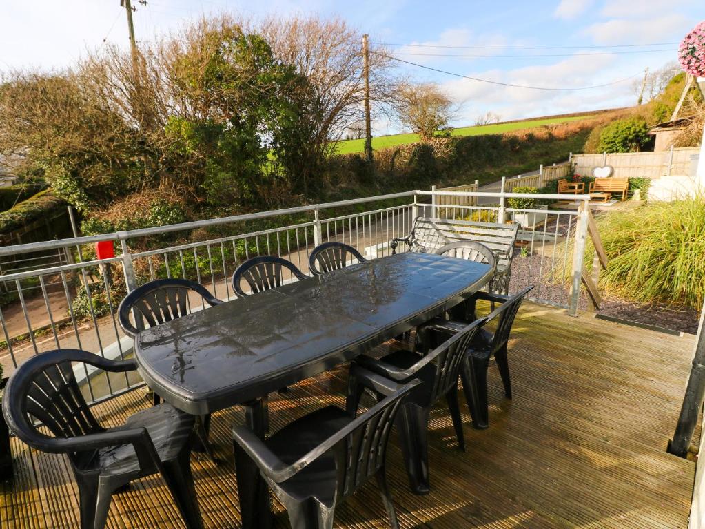 Oakdene, Milford Haven photo 5