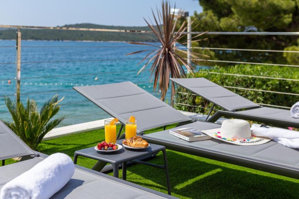 Luxury Seaside Villa L'Amour with pool in Sibenik - Zaboric, Zaboric