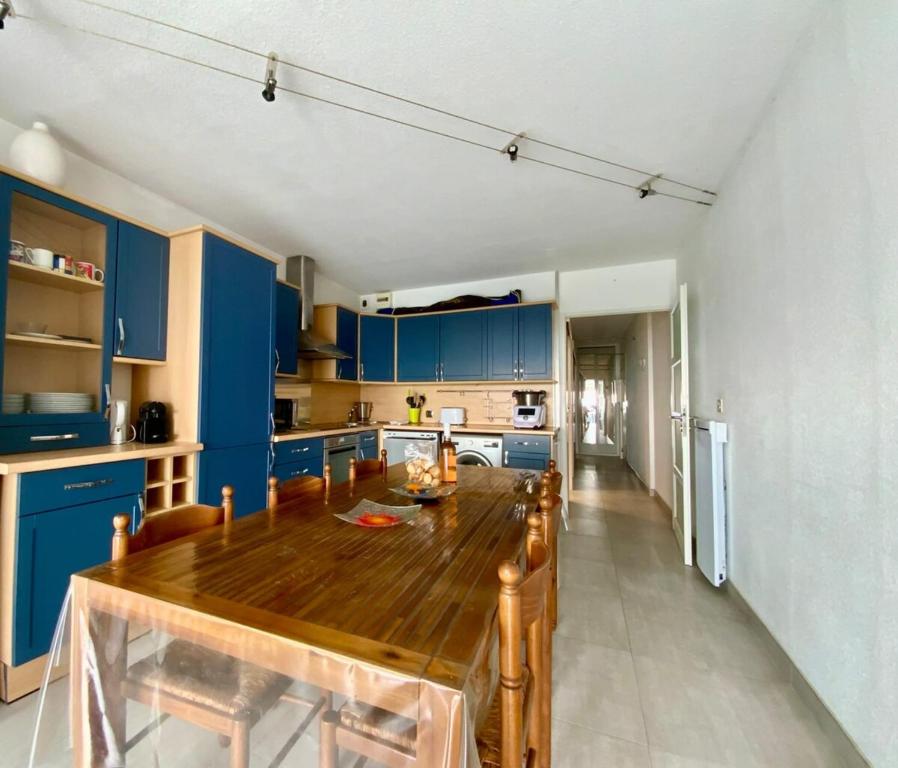 The Sea Front-T3 facing the seacanal with air conditioning - 4