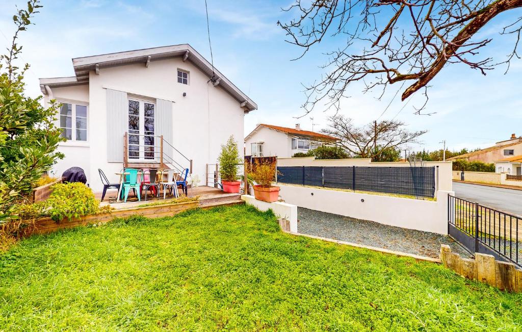 Amazing Home In Royan With Wifi - 2