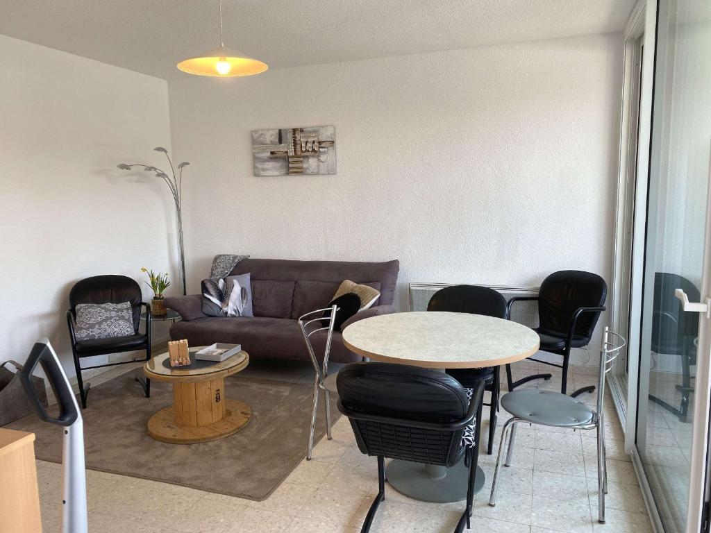 Appartement 3 pièces tout confort avec loggia fermée et équipements modernes, proche des Thermes - FR-1-553-208 - 2