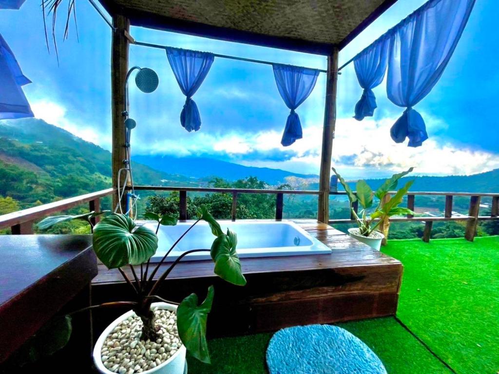 ม่อนลมหนาว โฮมสเตย์ (Monlomnao Homestay)